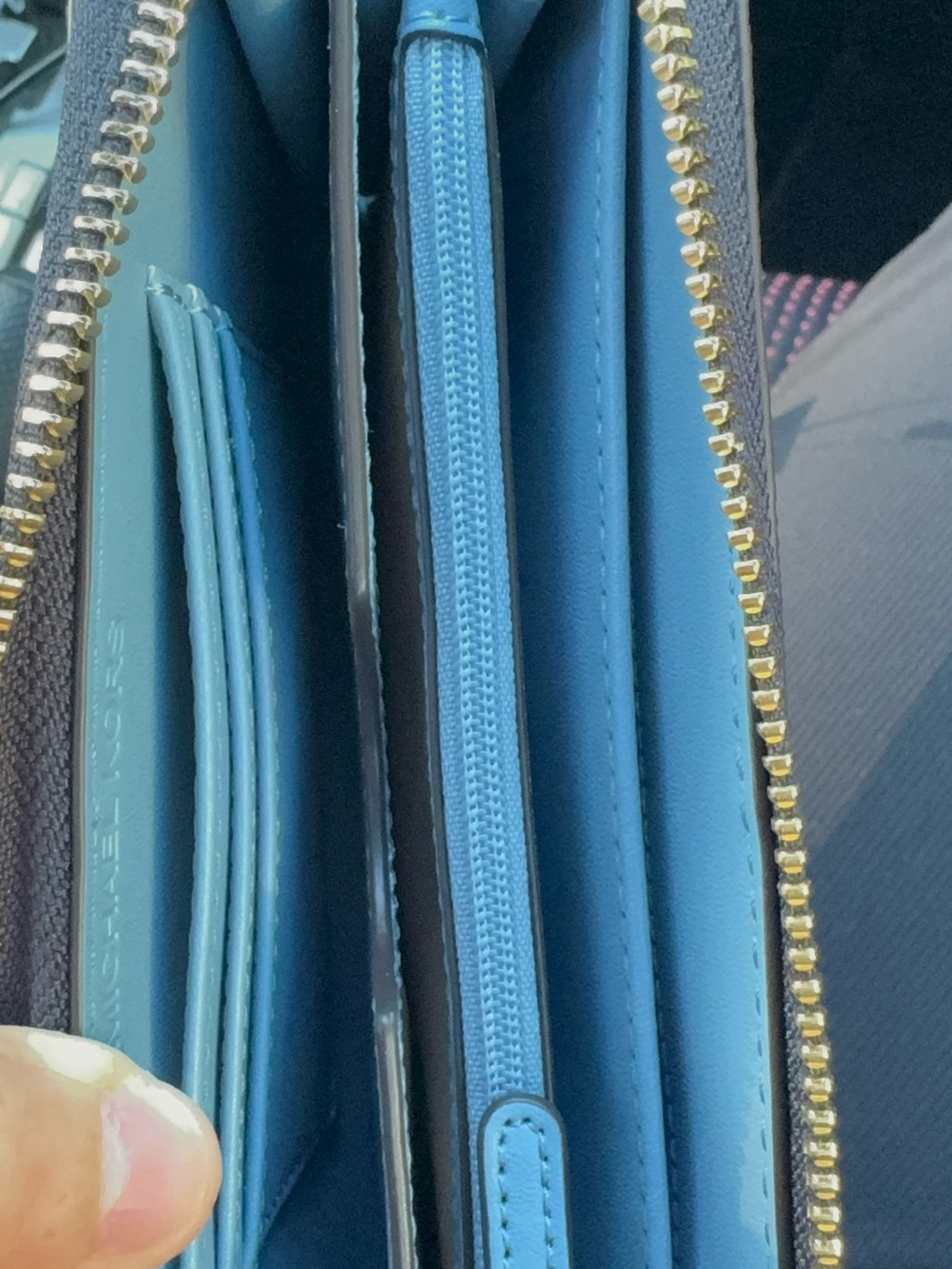 Michael Kors Light Blue Signature MK Zip Wallet - Picture 3 of 9